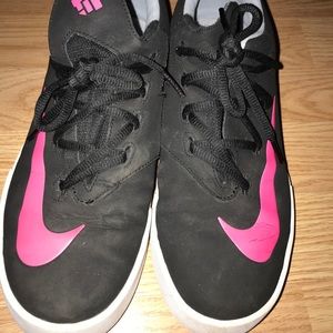 Nike skateboard shoes